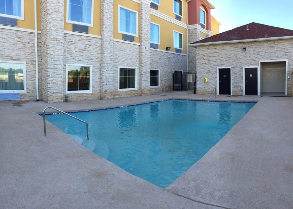 קוטולה Residency Suites מראה חיצוני תמונה